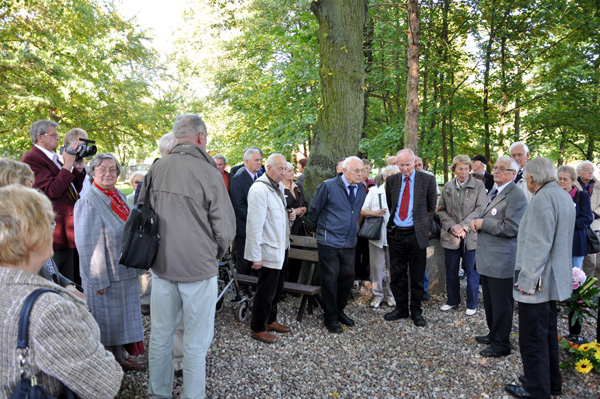 Gedenkstätte auf dem Friedhof